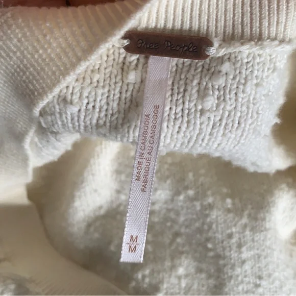 FREE PEOPLE Found My Friend Pullover Oversized Sweater in Ivory - Medium NWT